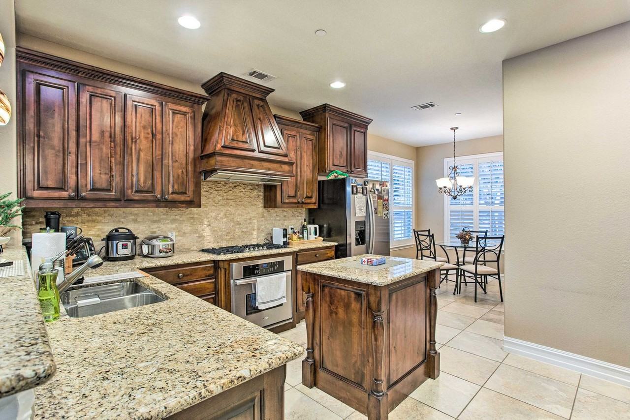 4741 Durham Dr #1545796P - Photo 4 of 19