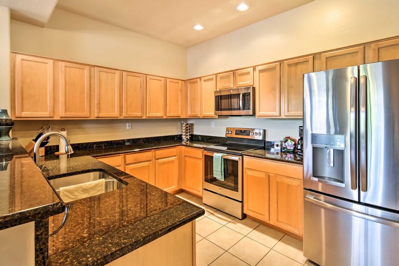 19550 N Grayhawk Dr #1545664P - Photo 3 of 19