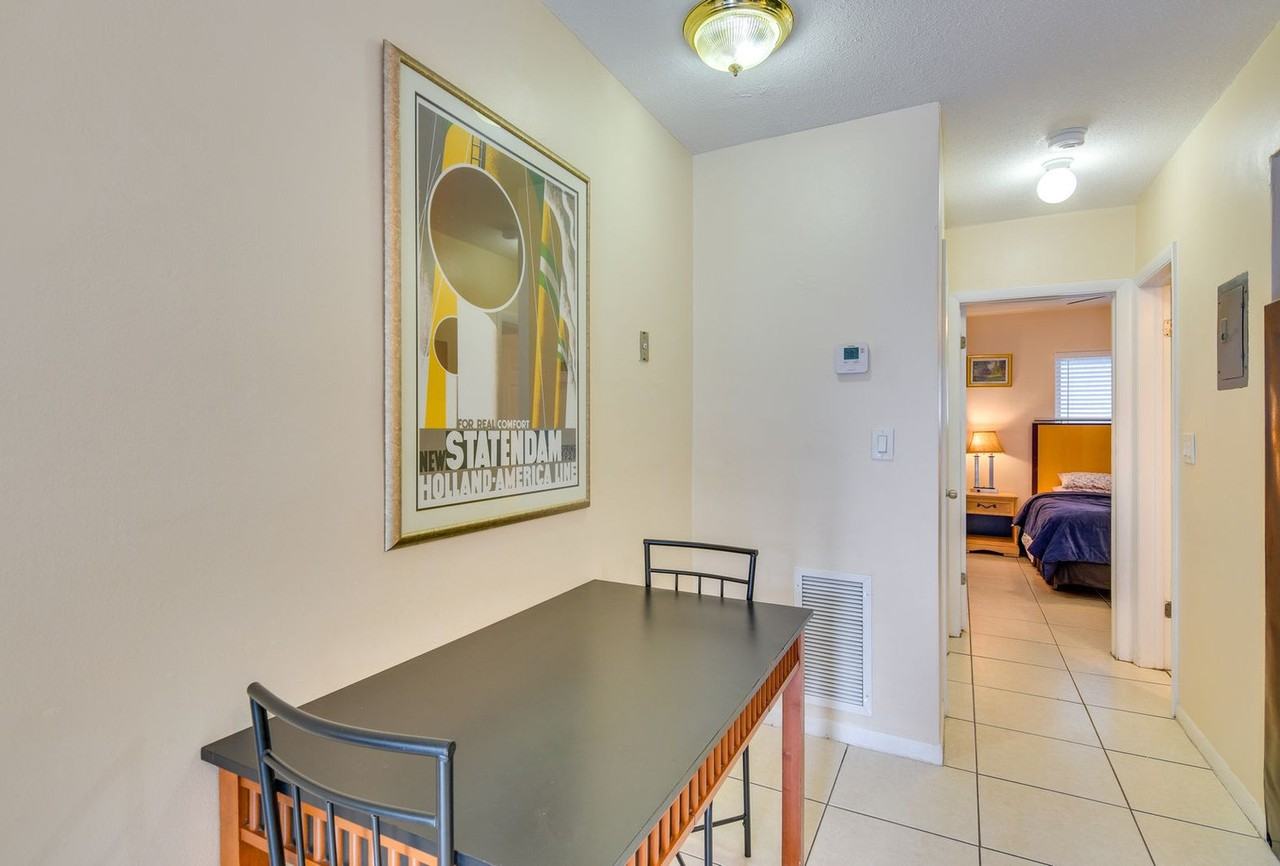 412 Ne 4th Ave #1545870P - Photo 6 of 15
