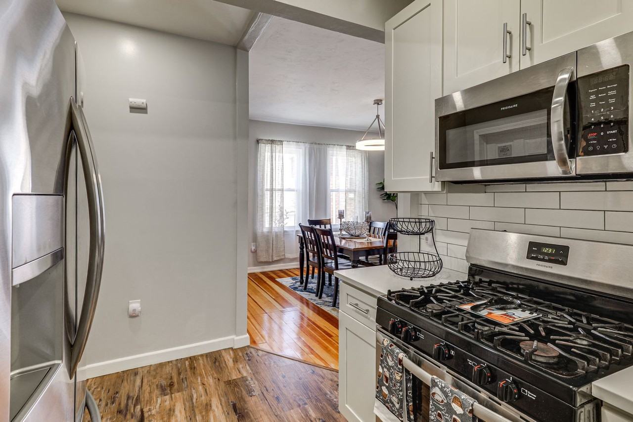 40 Tennis Rd #1546231P - Photo 4 of 19