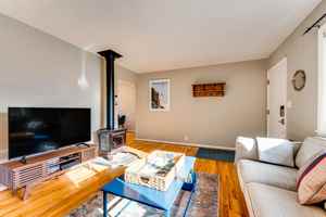 featured image of 725 35th St