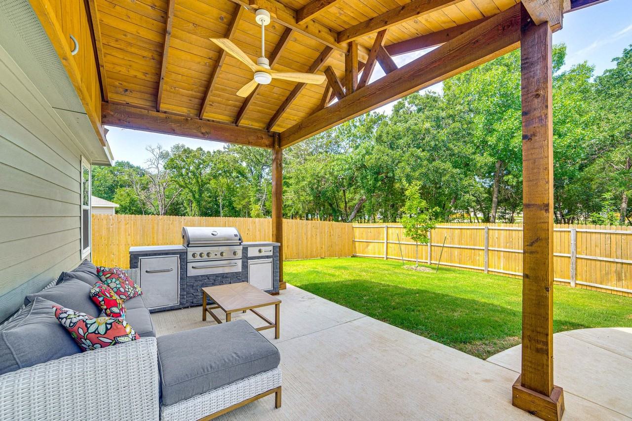 1759 Round House Ln #1546066P - Photo 3 of 19
