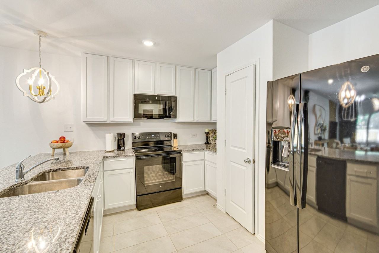 1759 Round House Ln #1546066P - Photo 6 of 19