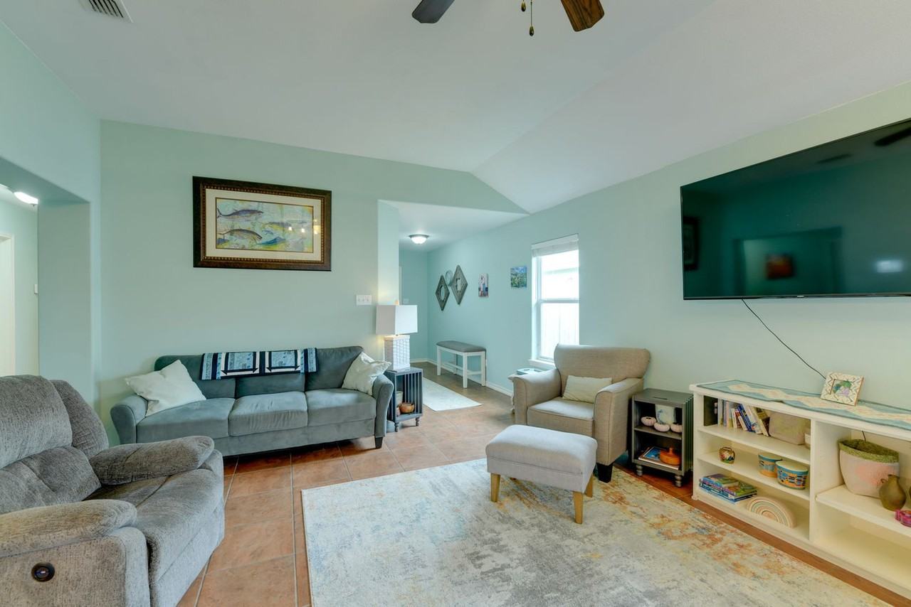 1509 Oak Harbor Dr #1545762P - Photo 2 of 18