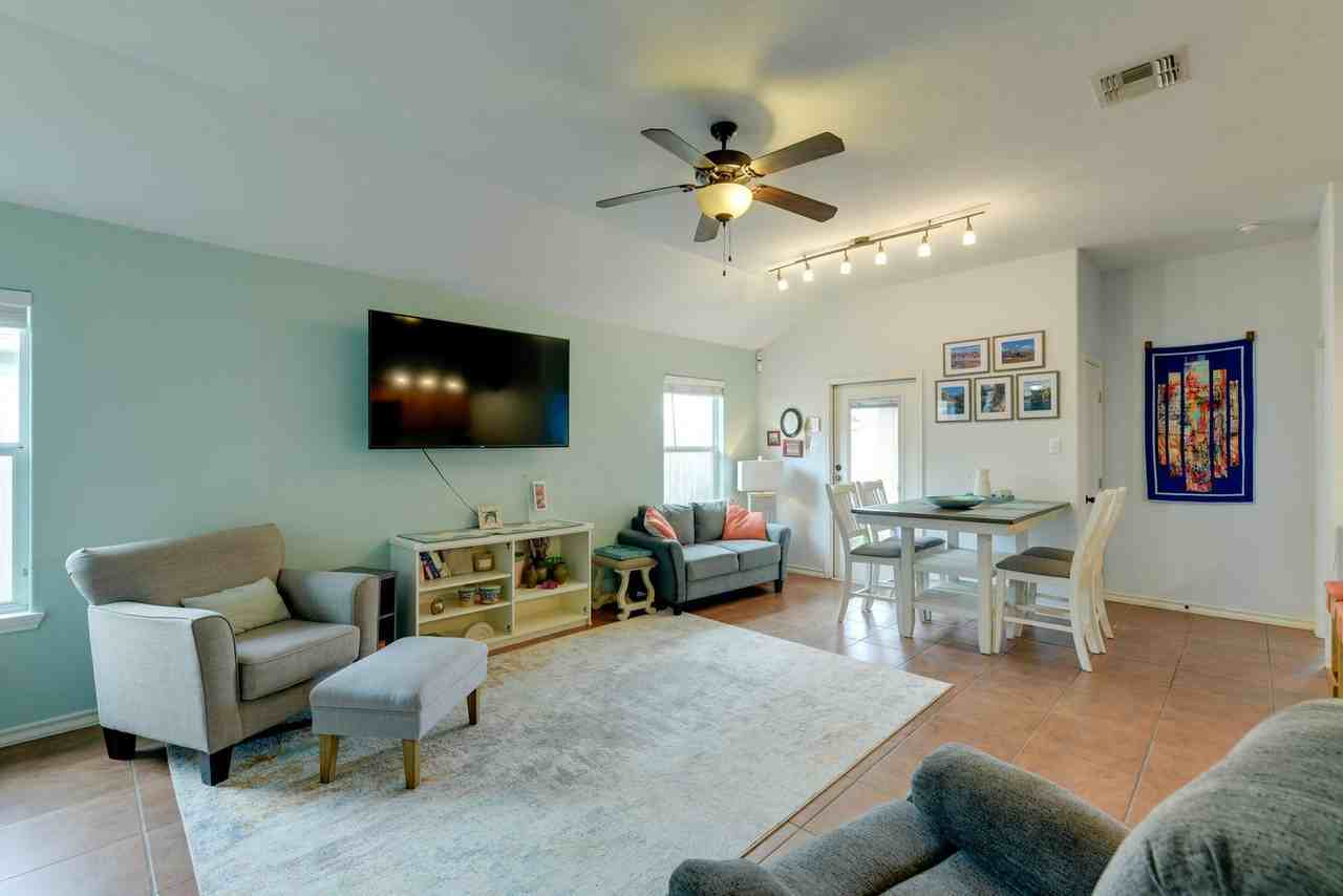 1509 Oak Harbor Dr #1545762P - Photo 4 of 18