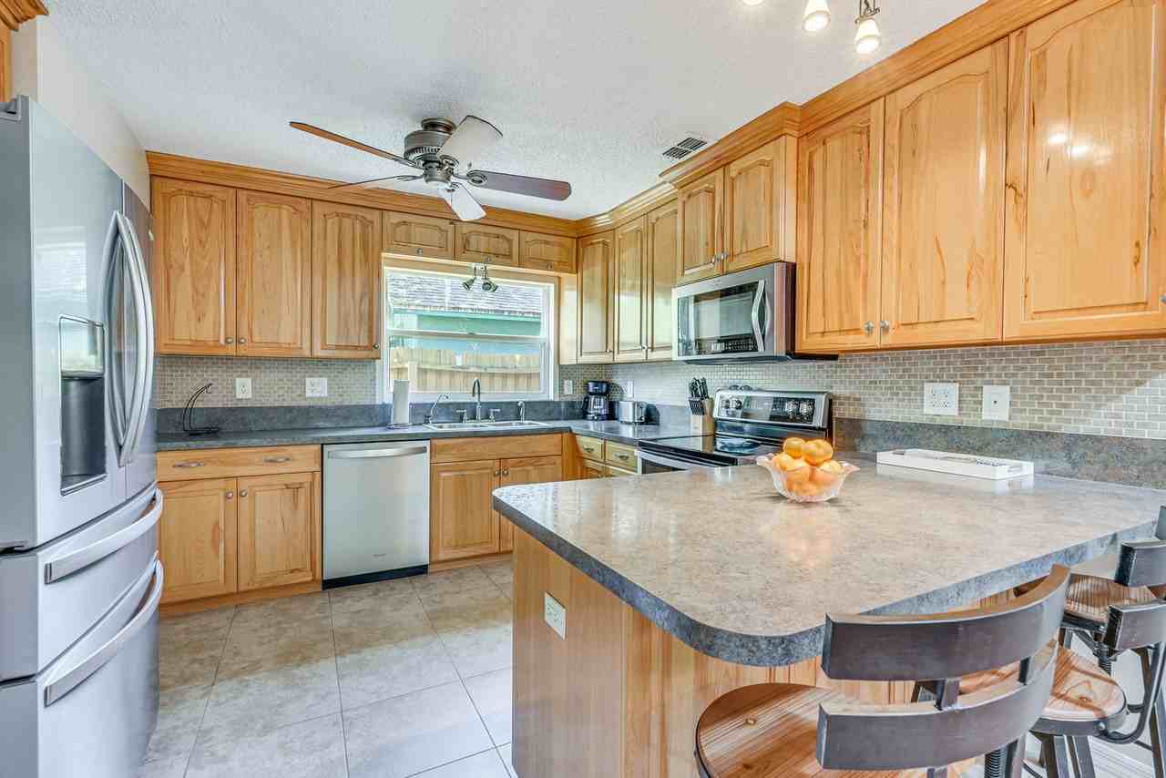 10444 Copperwood Dr #1545900P - Photo 3 of 23
