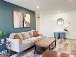 featured image of 9401 W Edna St