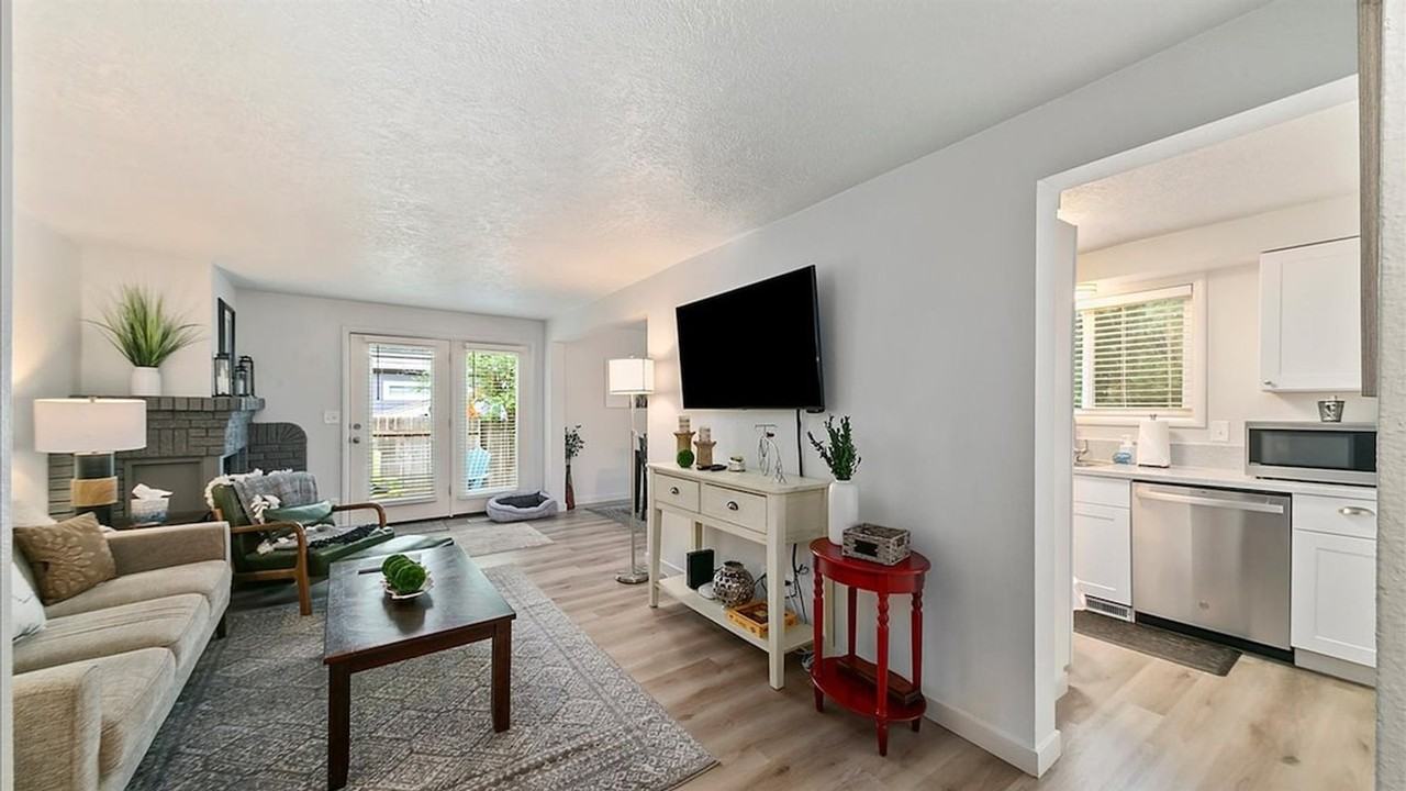 3614 W Morris Hill Rd #1547118P - Photo 4 of 25