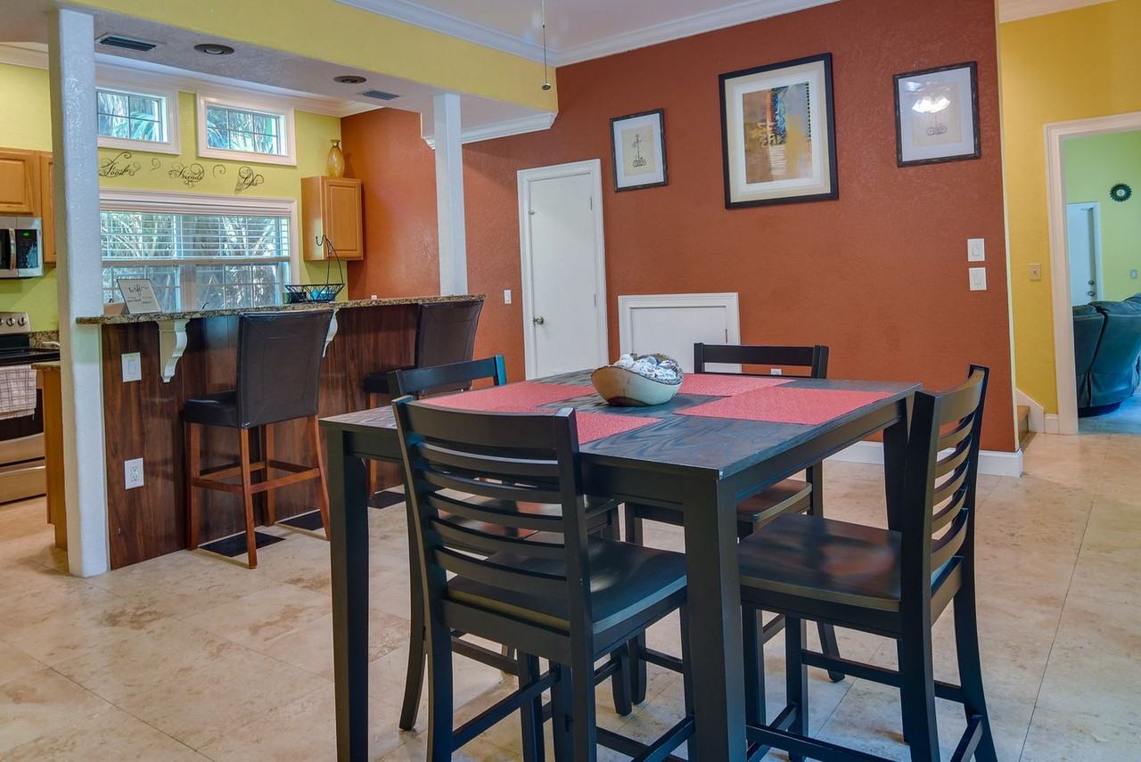 2960 58th Ave S #1545769P - Photo 4 of 22