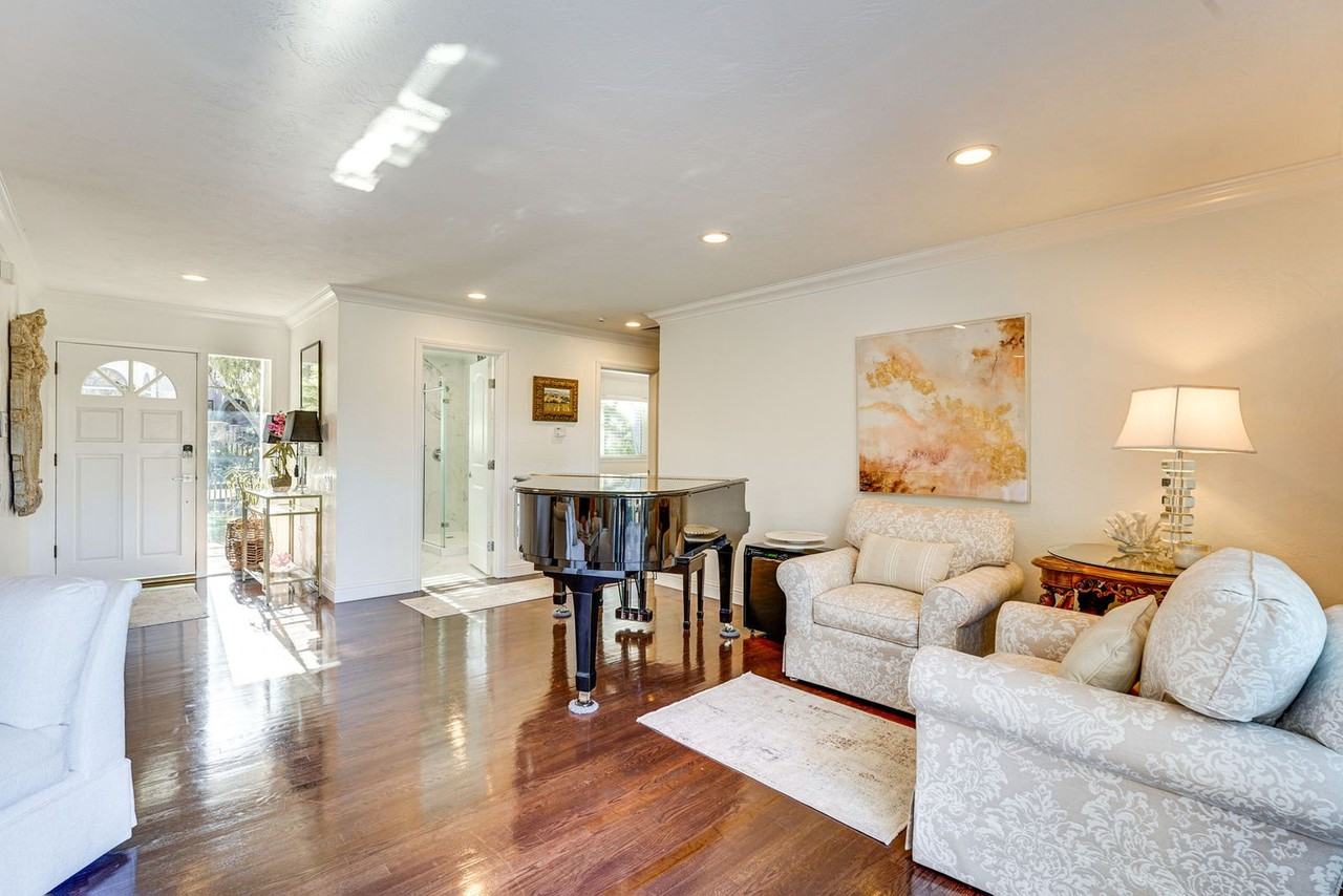 1163 Arroyo Dr #1546390P - Photo 3 of 23