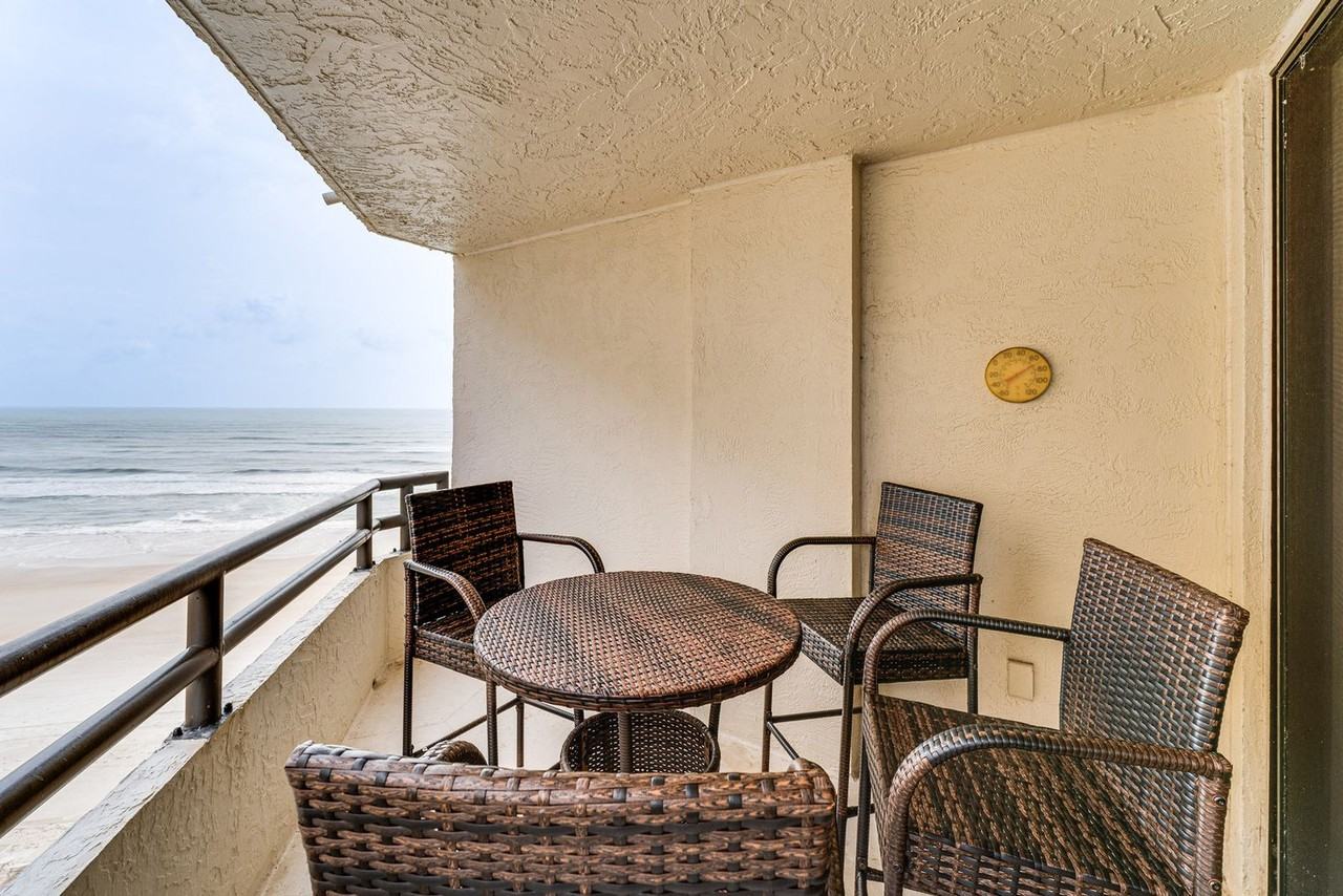 3855 S Atlantic Ave #1546012P - Photo 4 of 15