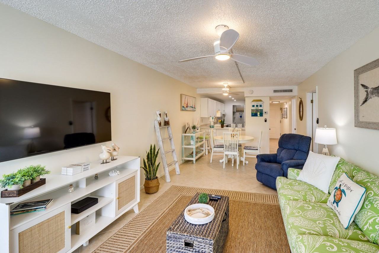 201 E Ocean Dr #1545795P - Photo 2 of 13