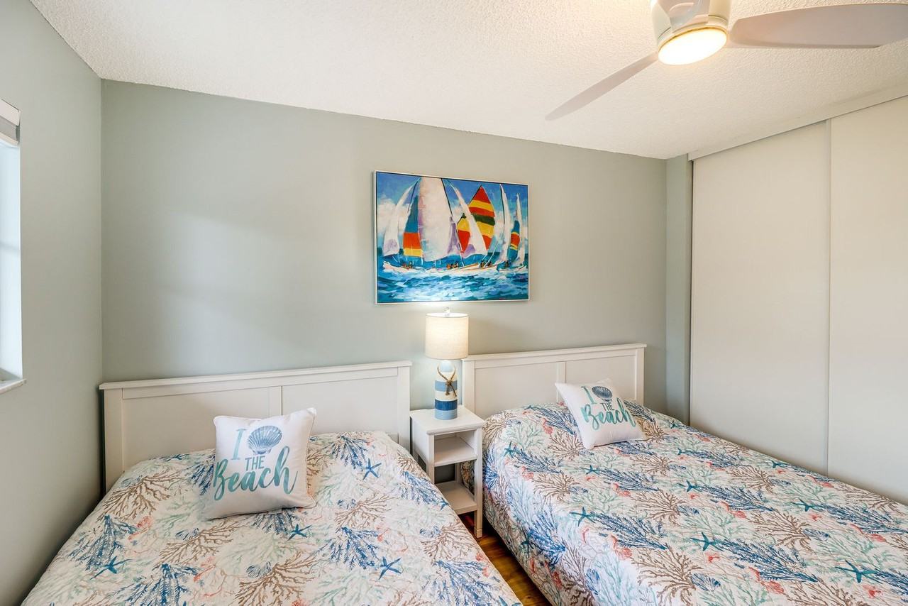201 E Ocean Dr #1545795P - Photo 6 of 13