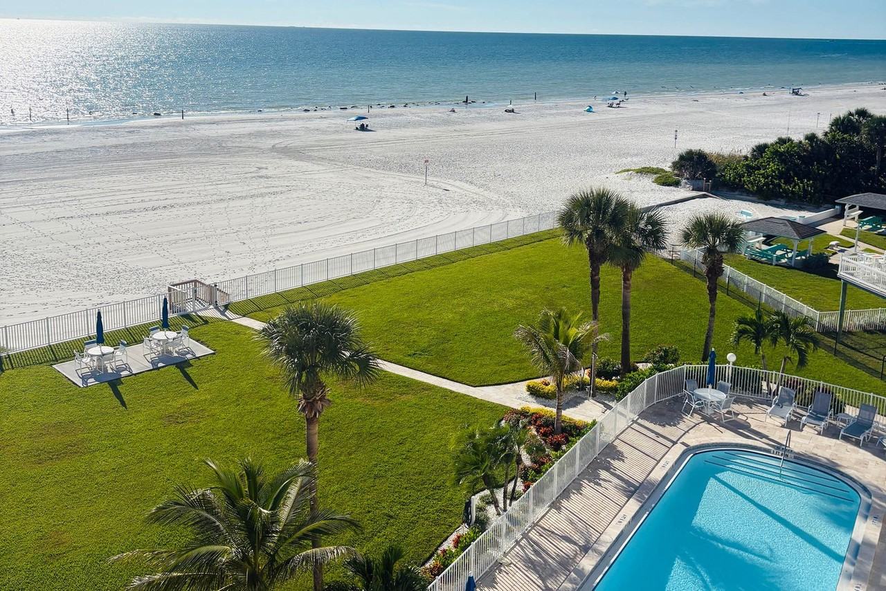 17980 Gulf Blvd #1546267P - Photo 3 of 17