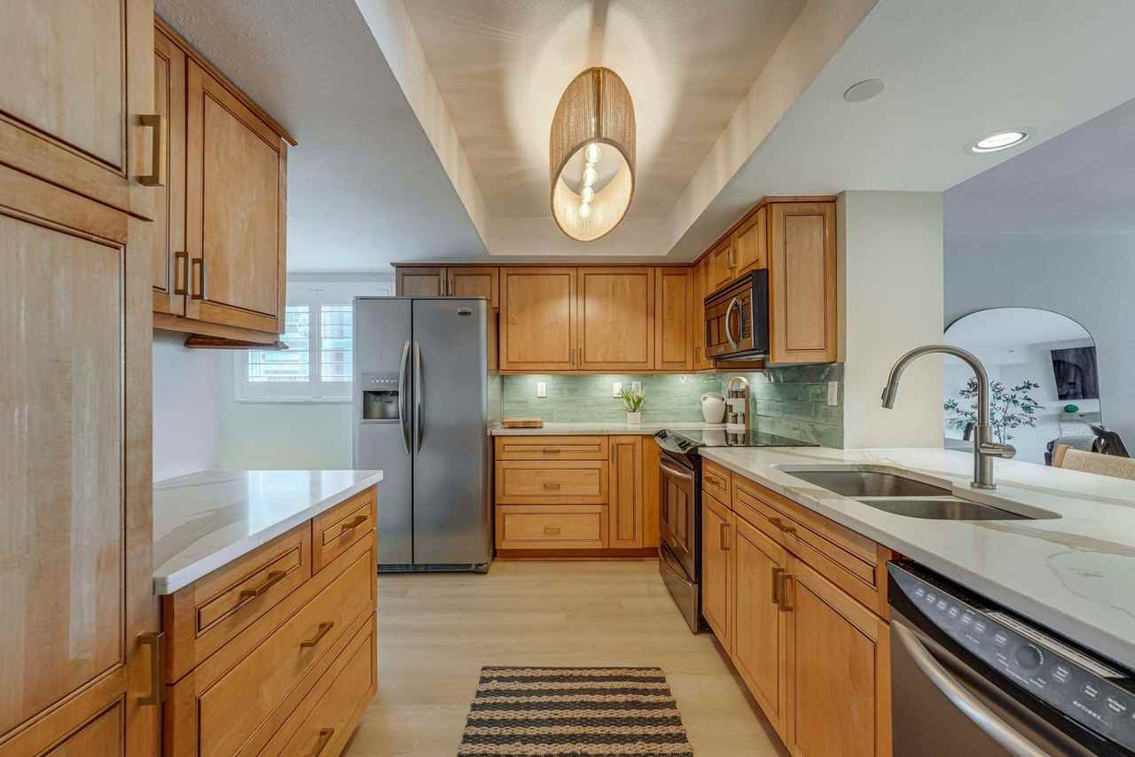 17980 Gulf Blvd #1546267P - Photo 6 of 17