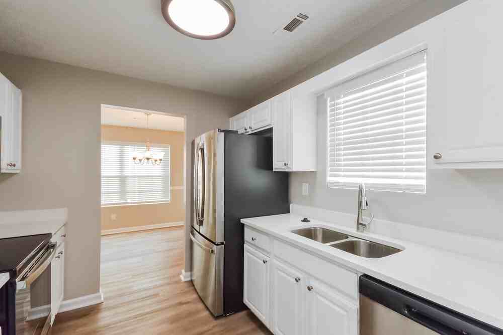 9162 S Sterling Lakes Dr - Photo 7 of 16