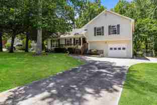 250 Kendall Ln - Photo 1 of 1