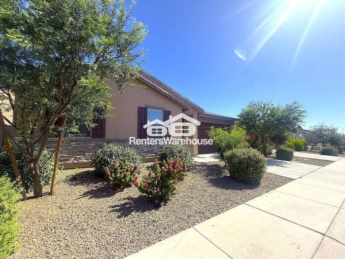8825 W Albeniz Pl - Photo 2 of 18