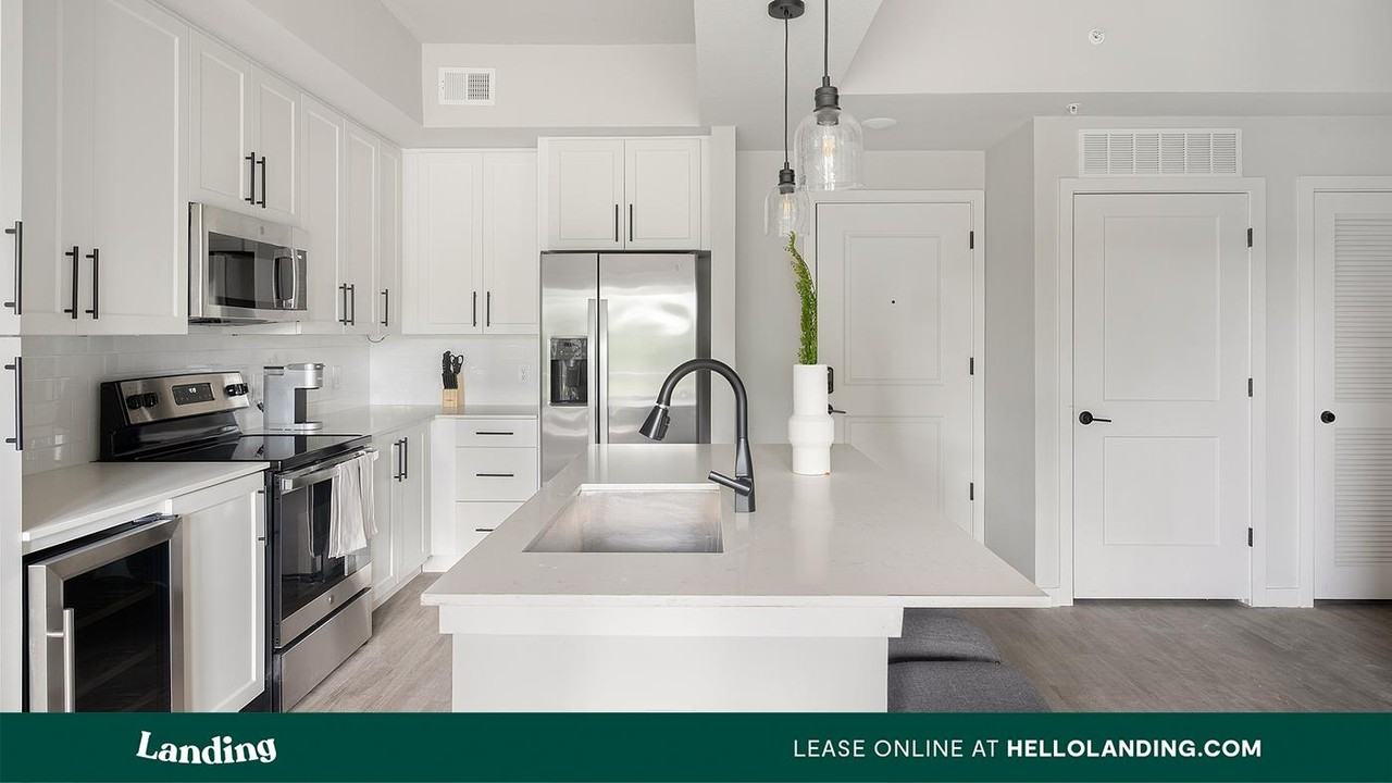 2000 Aureum Drive - Photo 6 of 50