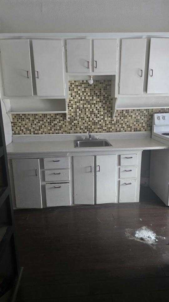 28 Essa Road #30 B - Photo 2 of 6