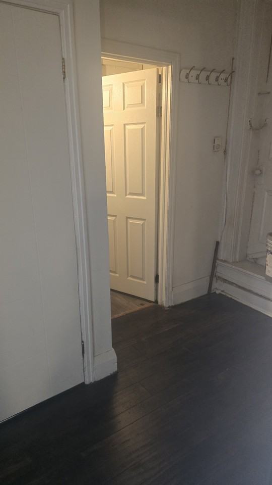 28 Essa Road #30 B - Photo 4 of 6
