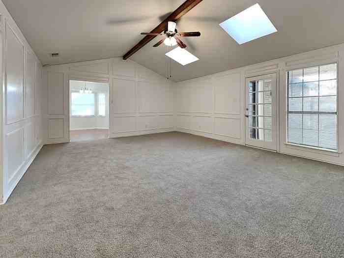 3110 Berkshire Dr - Photo 5 of 23