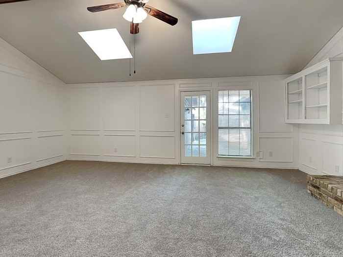 3110 Berkshire Dr - Photo 6 of 23