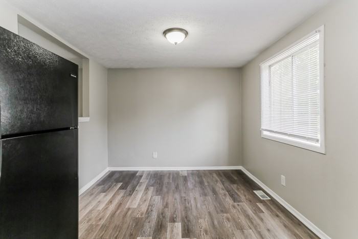 3804 Big Walnut Dr - Photo 5 of 12