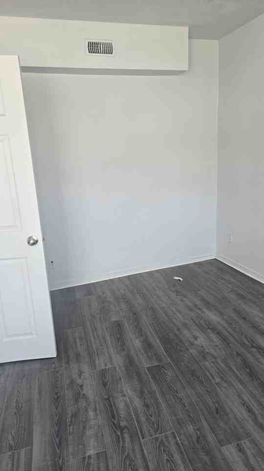 28 Essa Road #34 A - Photo 4 of 6