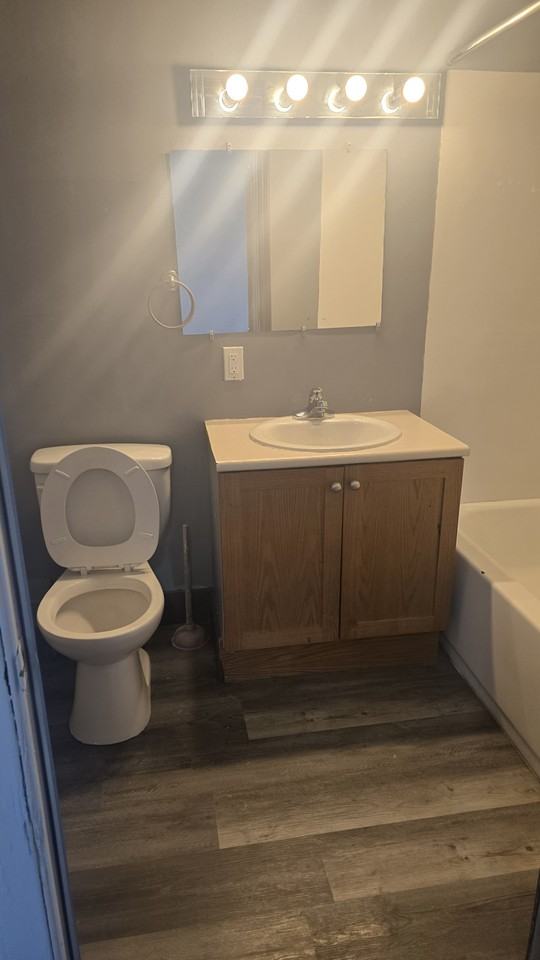 28 Essa Road #34 A - Photo 6 of 6