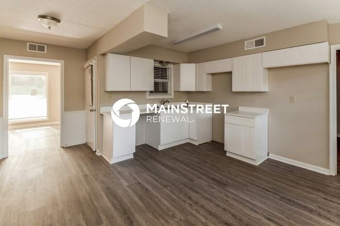 2526 Jenwood St - Photo 4 of 16