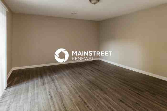 2526 Jenwood St - Photo 5 of 16