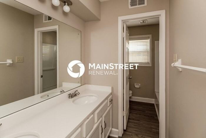 2526 Jenwood St - Photo 7 of 16