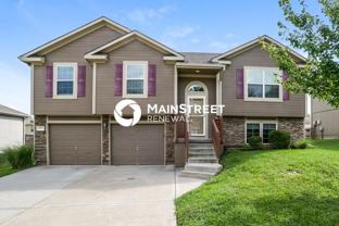 1411 Nw Hilltop Ln - Photo 1 of 1