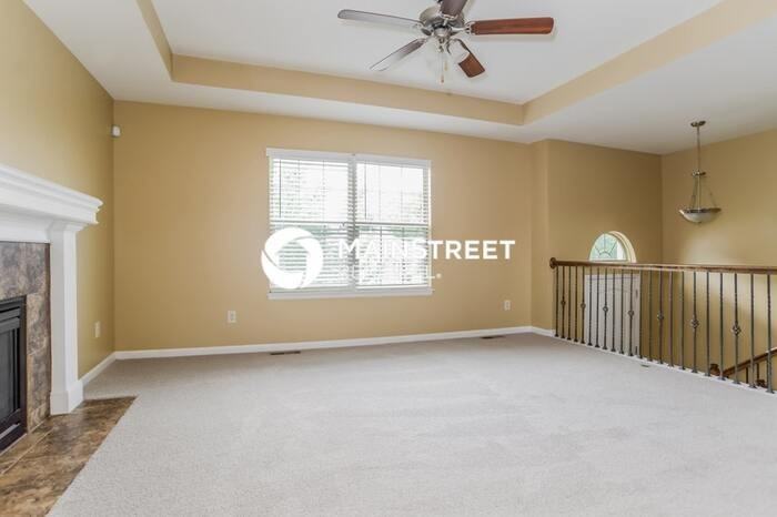 1411 Nw Hilltop Ln - Photo 5 of 17