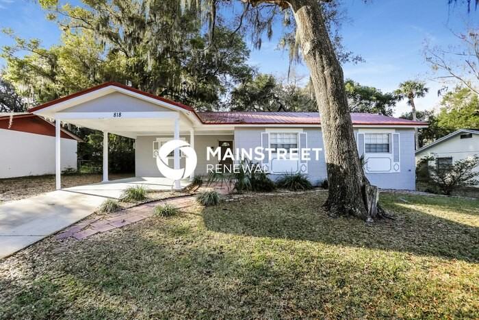 818 Wedgewood Dr