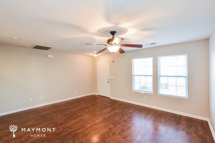 145 Darrow Creek Dr - Photo 4 of 12
