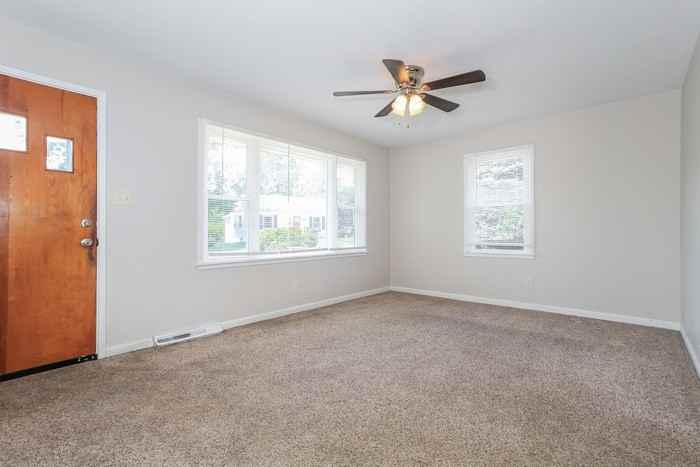 156 Sheridan Ave - Photo 5 of 13