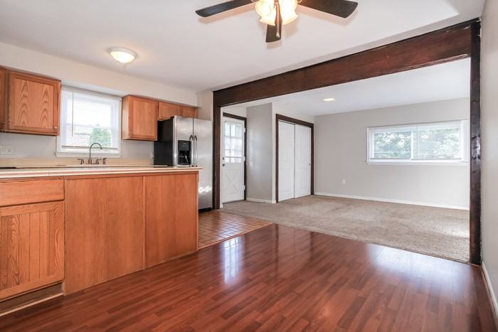 156 Sheridan Ave - Photo 6 of 13