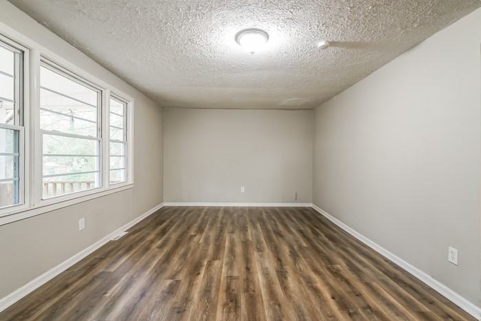 105 Weathington Rd Sw - Photo 3 of 10
