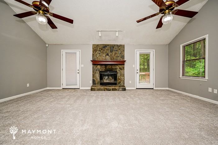 145 Glenloch Pkwy - Photo 4 of 15