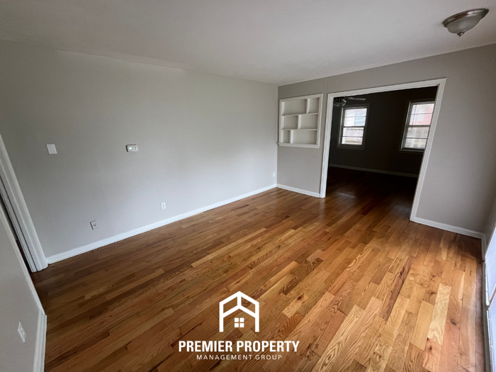 3391 Boxdale St - Photo 3 of 18