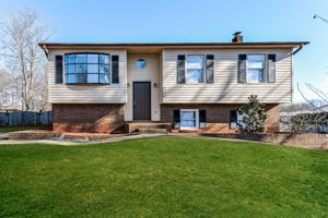 featured image of 7309 Oak Park Ct