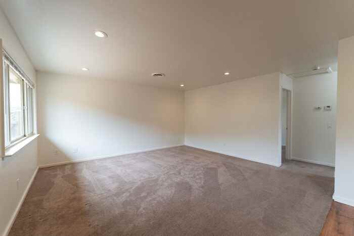 3047 Zanetta Dr #A - Photo 5 of 19