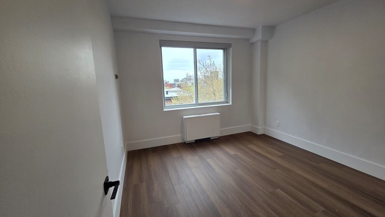 3433 Rue Durocher #606 - Photo 6 of 14