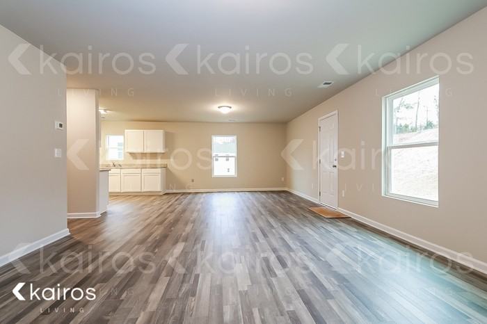 216 Indian River Dr - Photo 4 of 18
