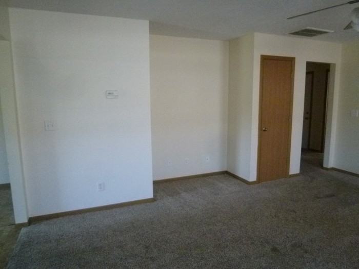 3027 N 12th St - Photo 3 of 5