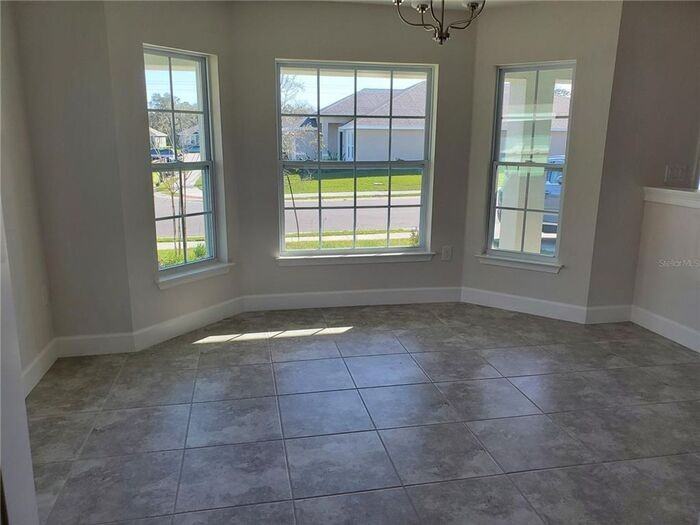 1138 Berry Ln - Photo 6 of 15