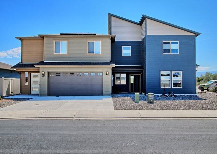 380 White River Dr