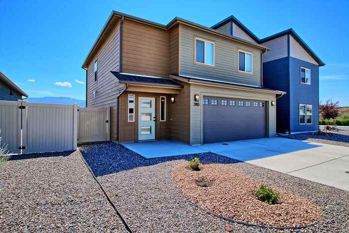 380 White River Dr - Photo 5 of 30